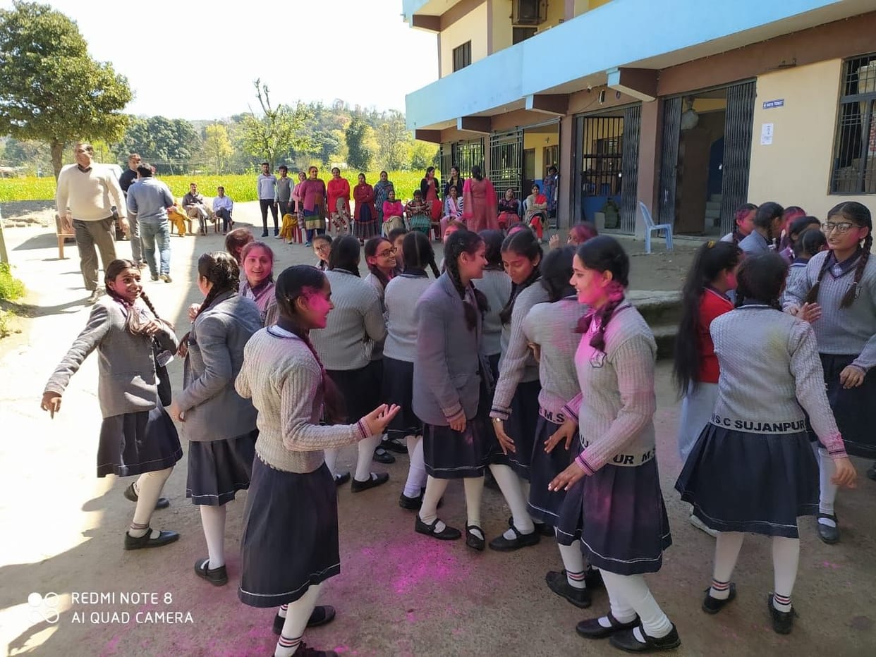 student celevarete holly festival
