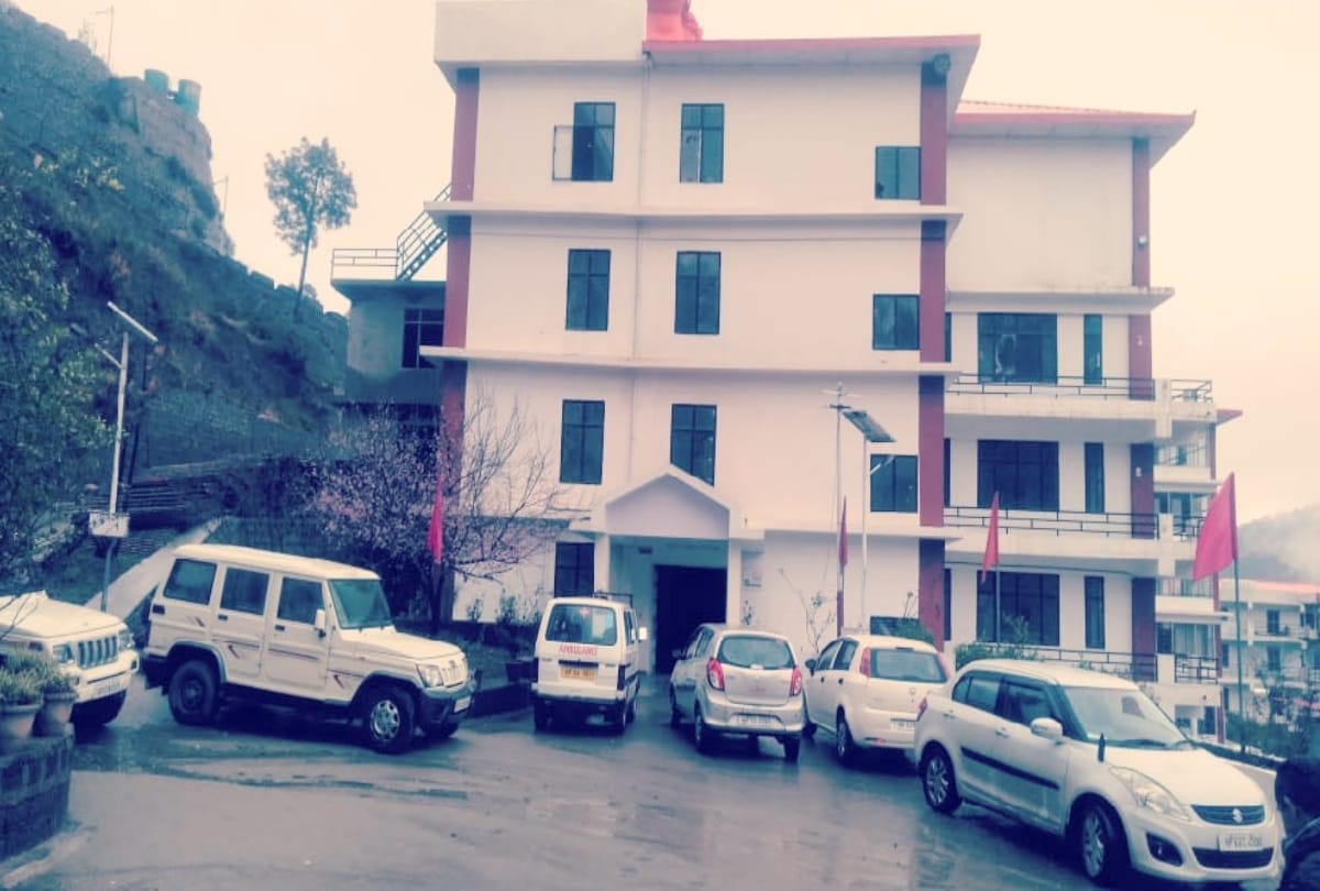 job of thousands of former students of Manav Bharti University in danger