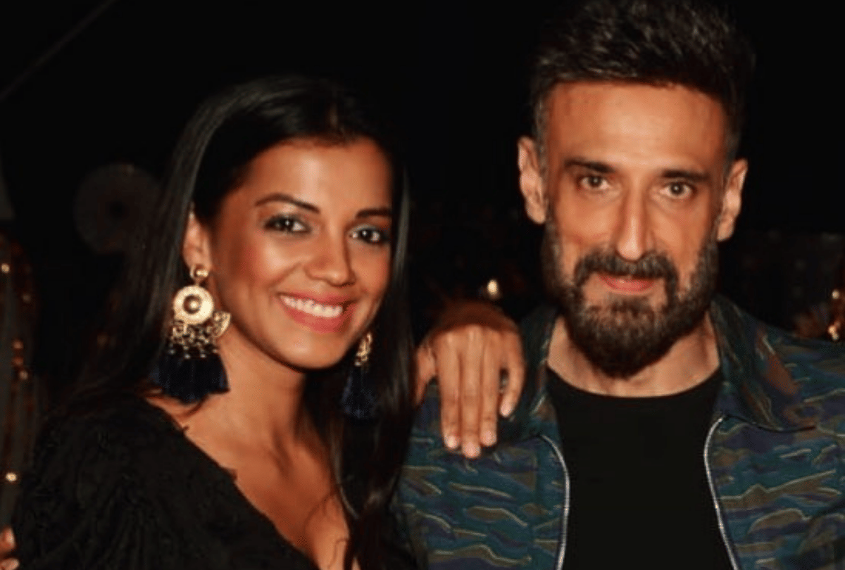 Mugdha Godse birthday special 14 year age difference with boyfriend Rahul Devlives together without marriage