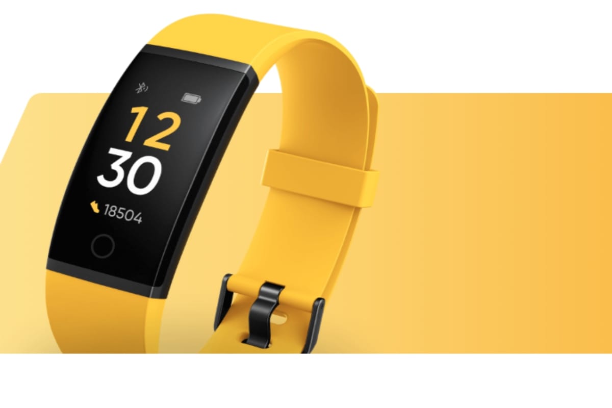 Realme Band First Sale Today Know Price Offers And Specifications
