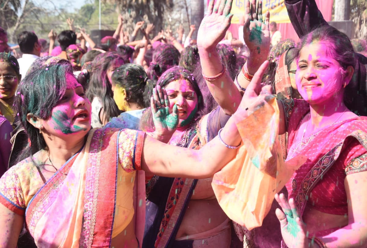 RSS holi 2020 celebration in lal diggi park gorakhpur