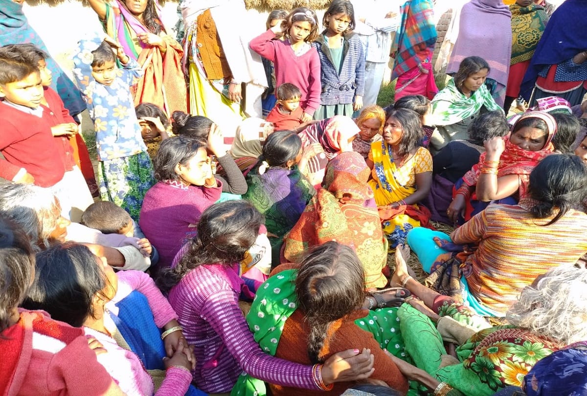 Two die due to liquor in Holi celebrations in Deoria