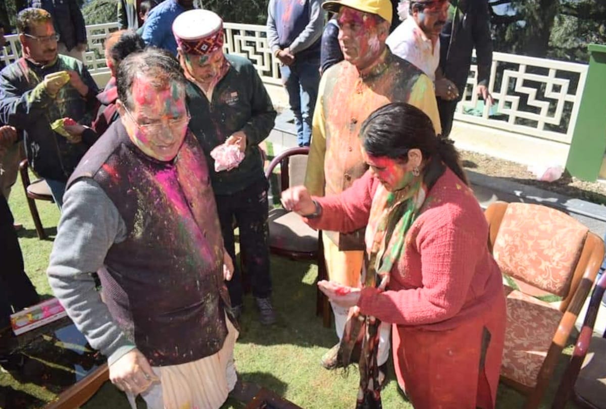 Corona's awe neutralize, holi celebrated with great pomp in Shimla