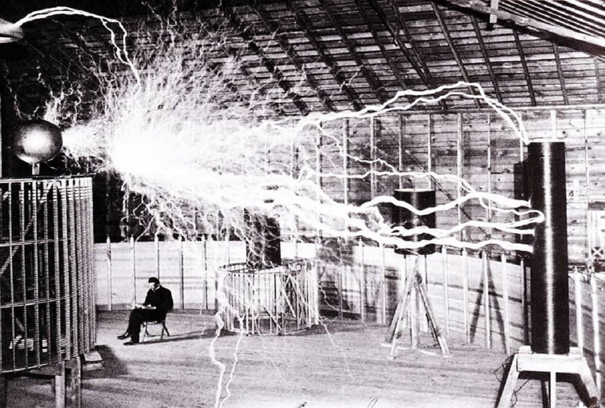 Mysterious scientist in the world Nikola Tesla Inventions