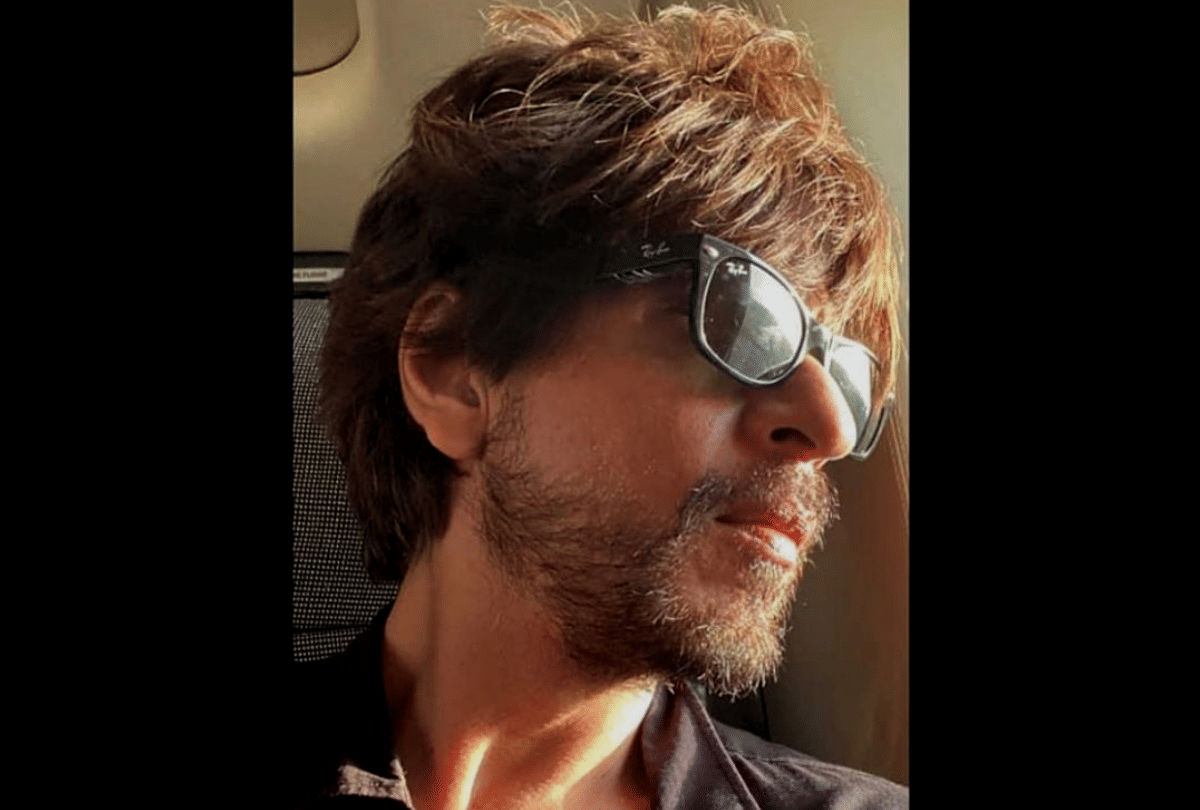Shahrukh Khan jumped in the air for a surprise stunt video