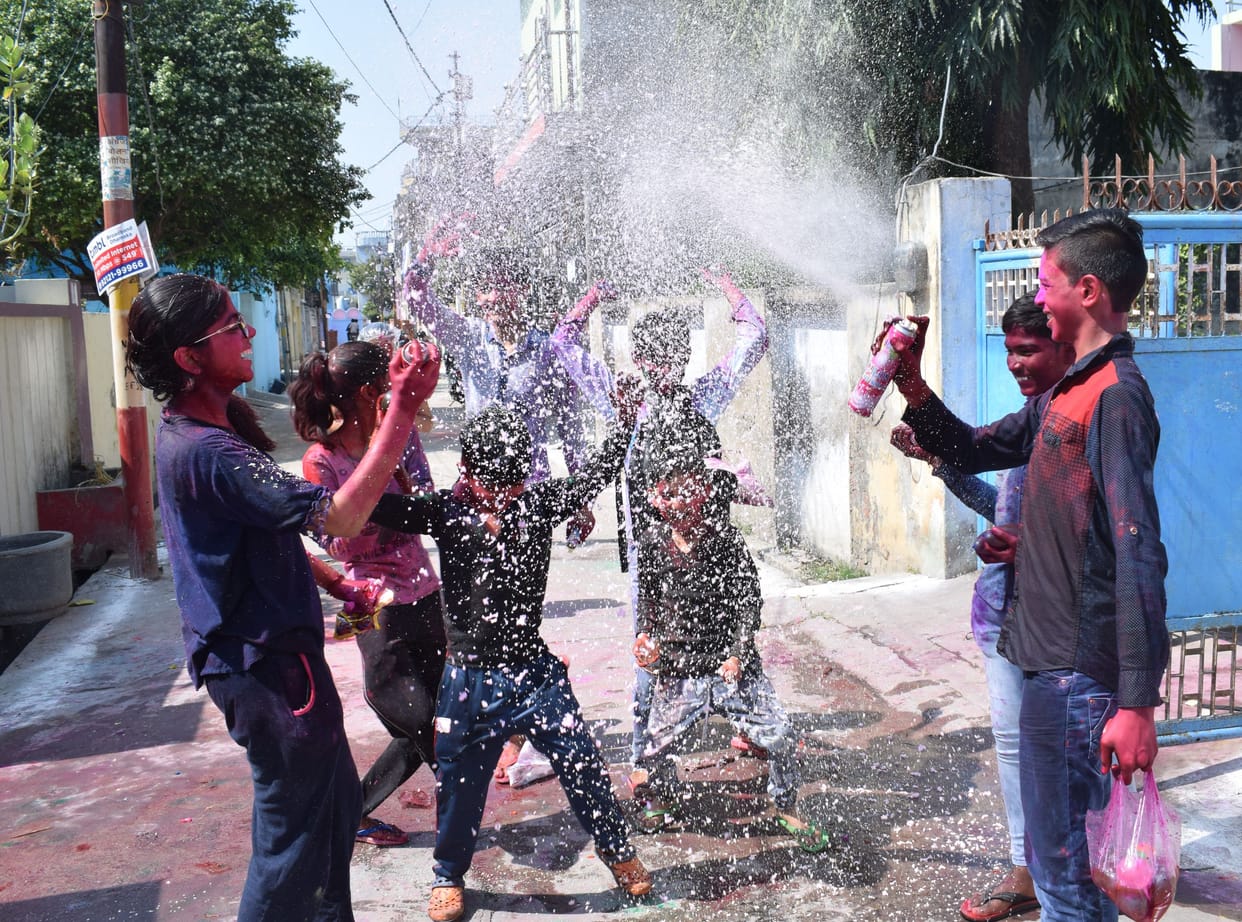 holi ka hurdang in mainpuri