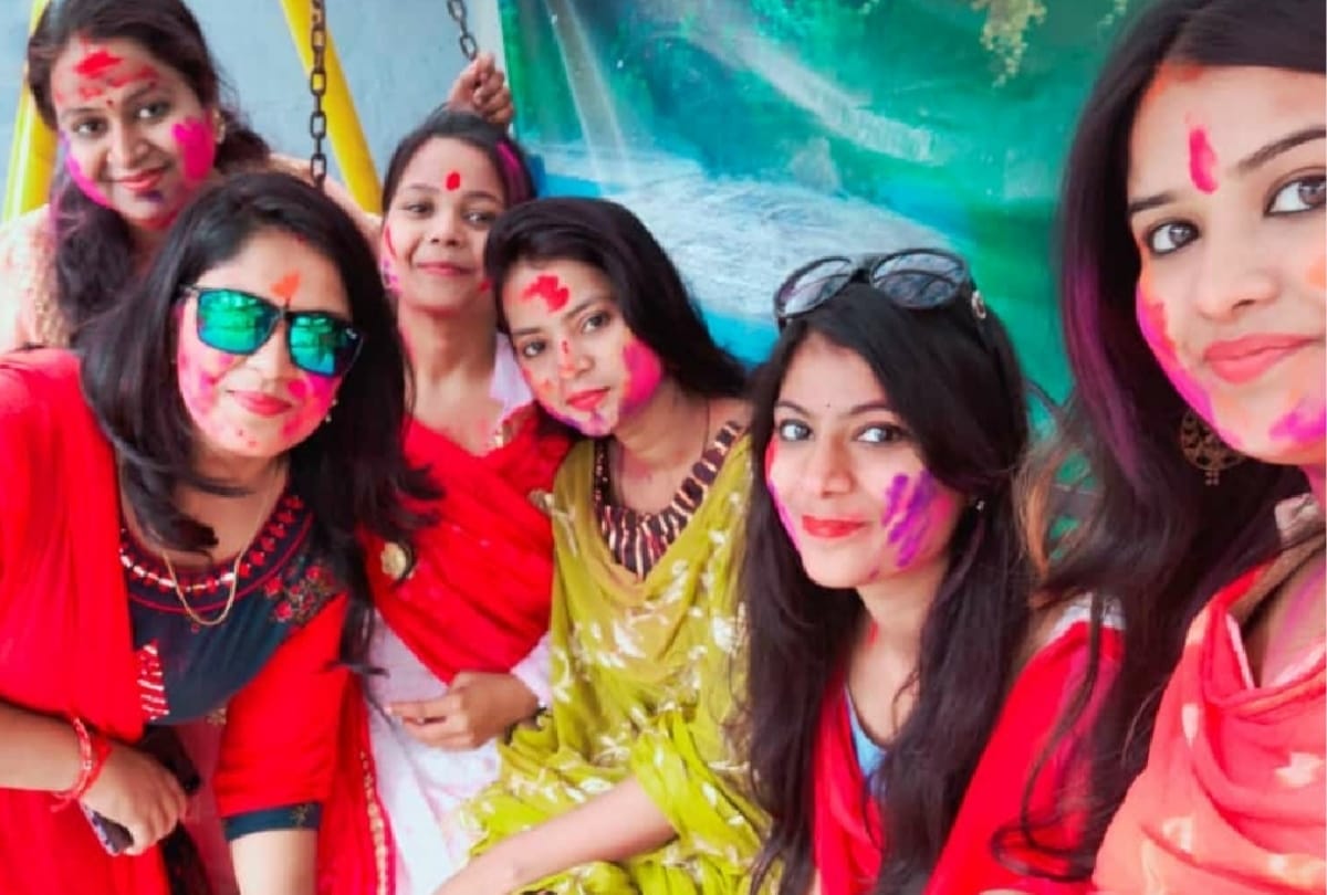 Holi celebration latest photos in gorakhpur