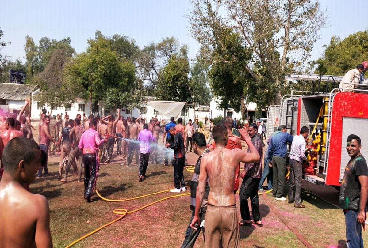 Up Police Celebrate Holi Festival