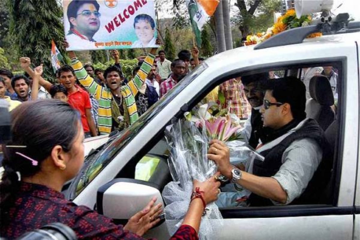jyotiraditya scindia car collection bmw isetta land rover range rover tata safari
