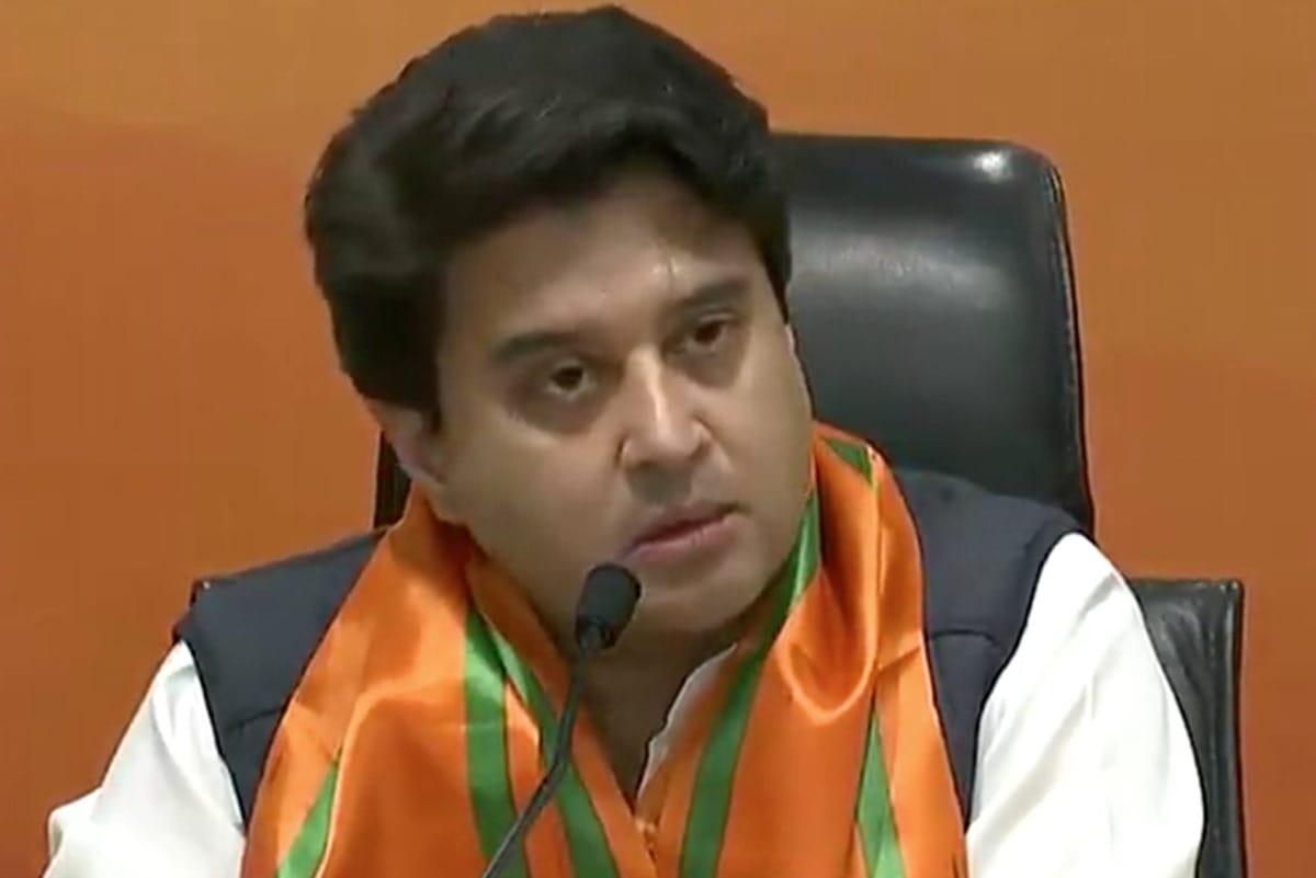 Jyotiraditya Scindia join BJP JP Nadda madhya pradesh political crisis kamal nath digvijaya singh