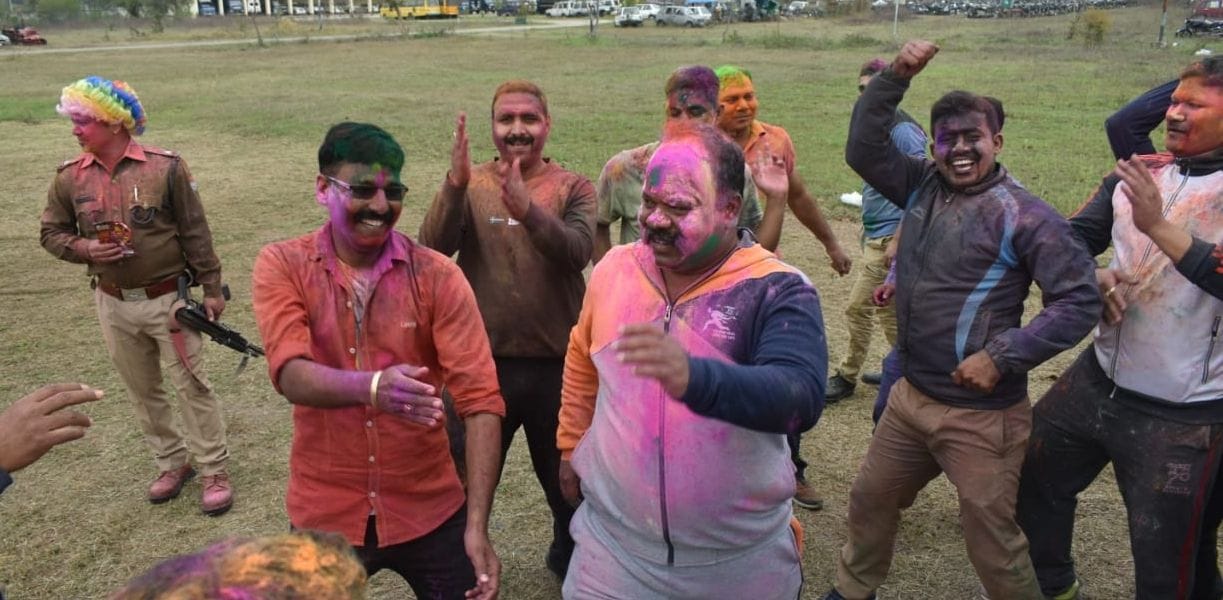Strong colors and gulal