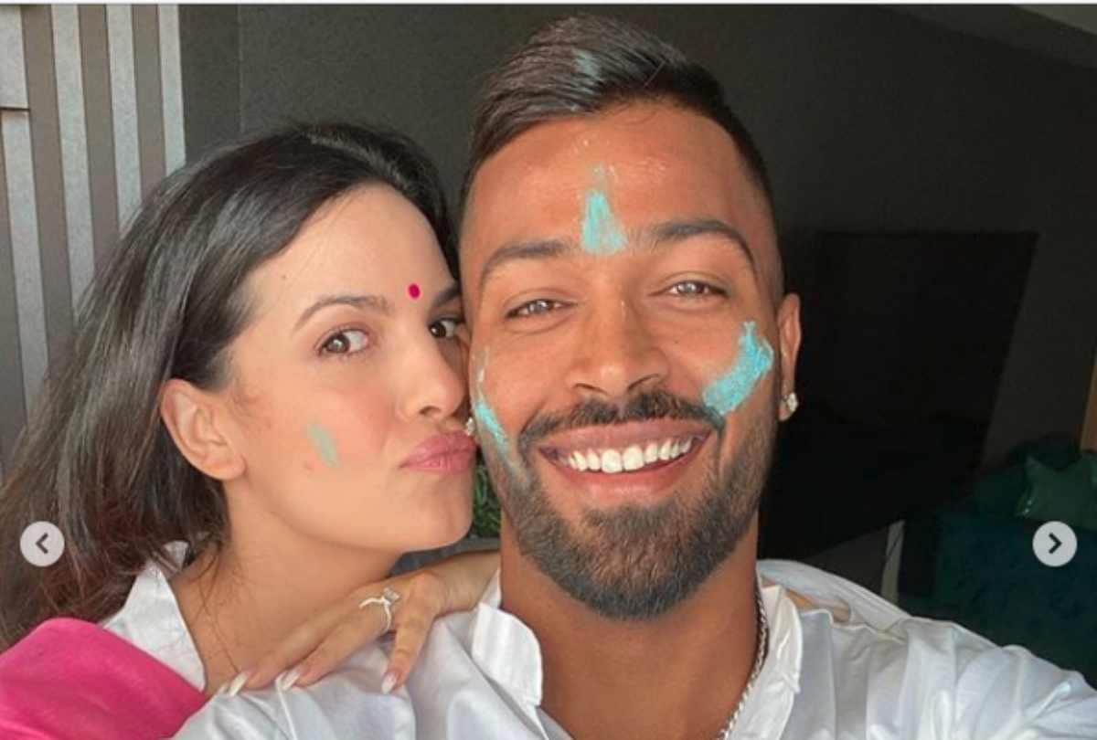 hardik pandya and natasa stankovic holi pictures viral in social media