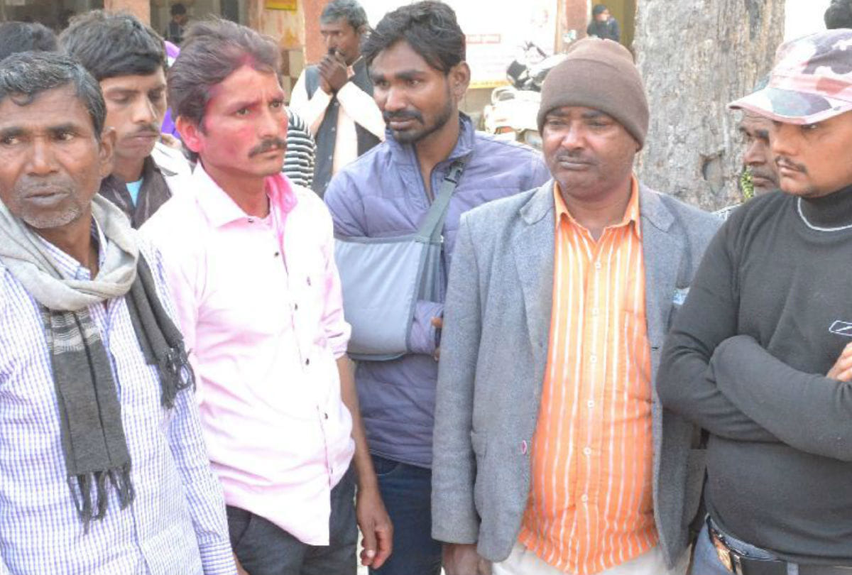 Three Died In Accident Of Car With Auto In Etah