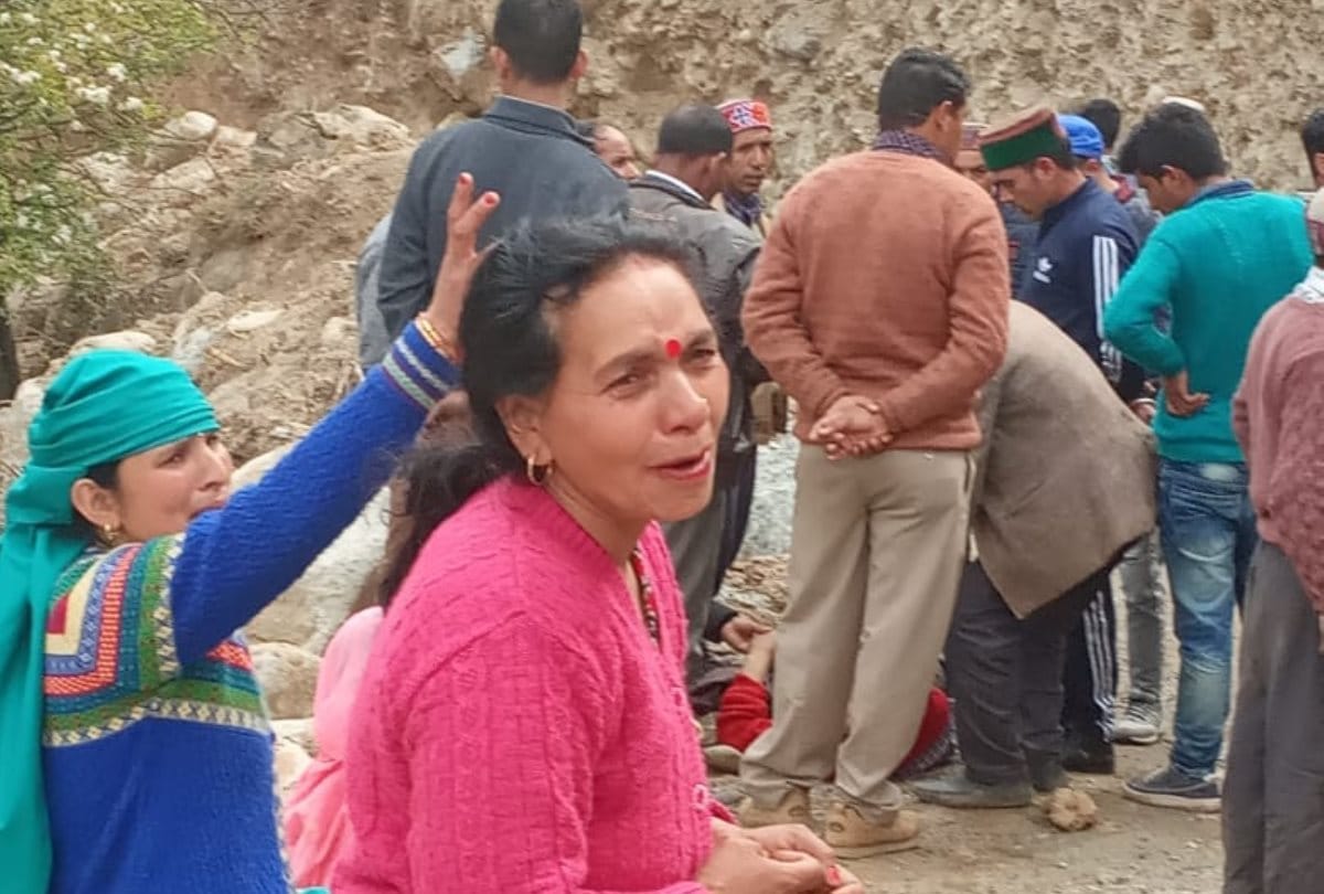 one killed one injured by falling rocks in Chamba in Himachal Prdaesh