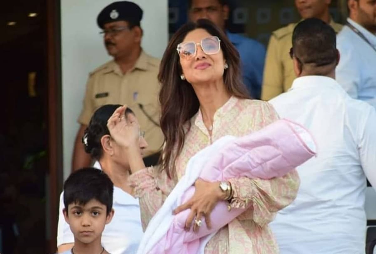 shilpa shetty special note for her daughter samisha turns one month