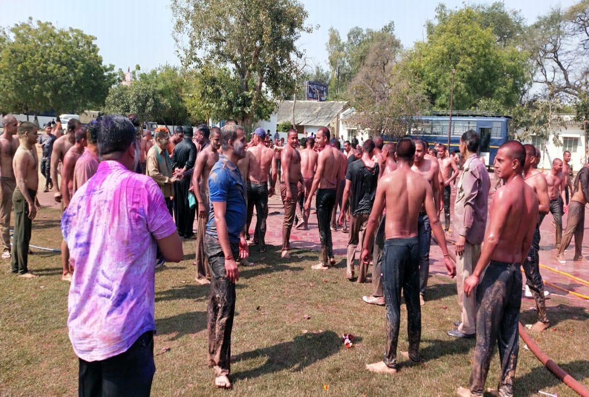 Up Police Celebrate Holi Festival
