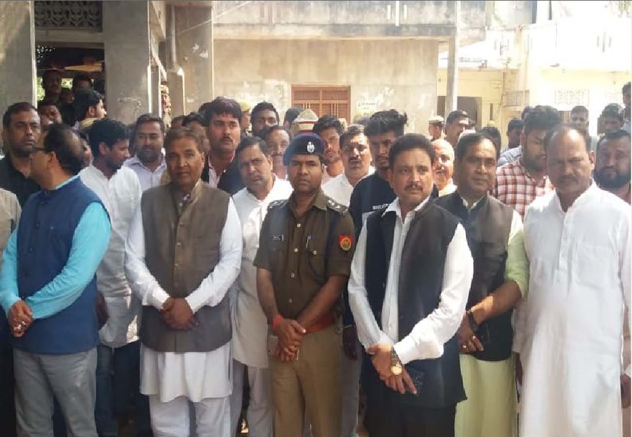 misdeed with girl, Cremated 19 hours after death in unnao