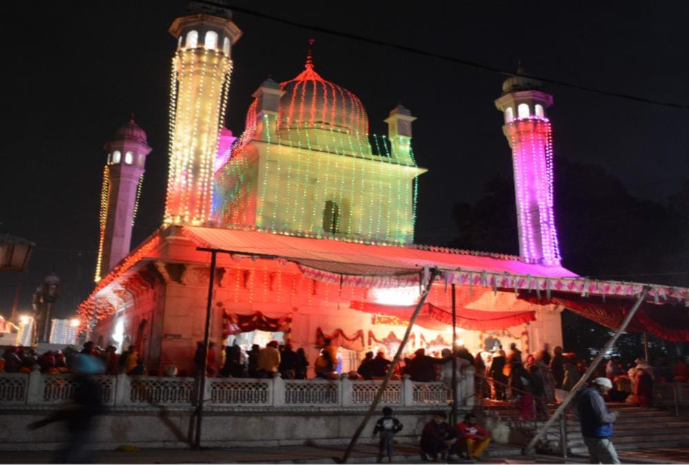 Saints reached Darbar Sahib for Chaumasa stay