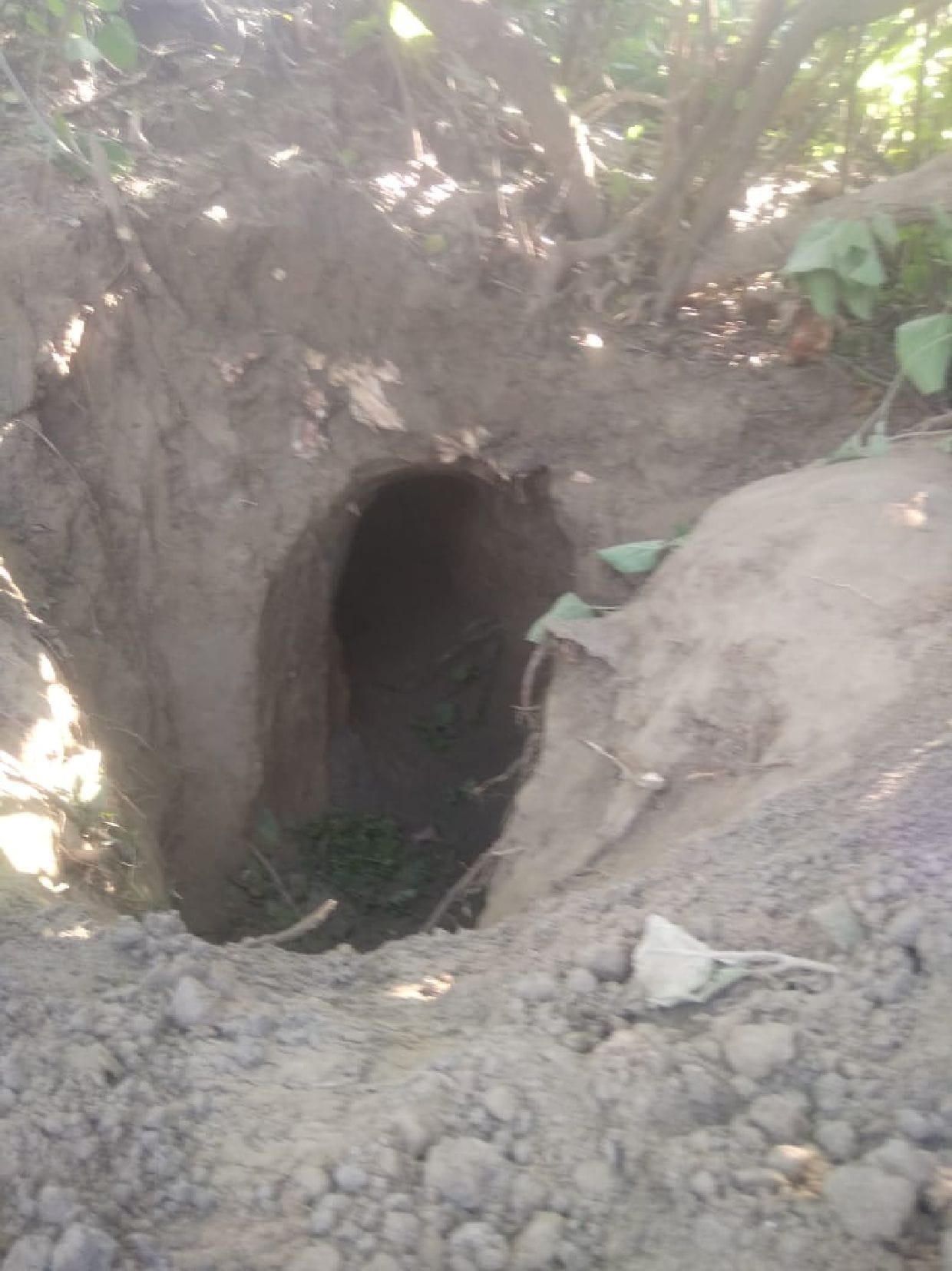 15 feet long tunnel built under embankment