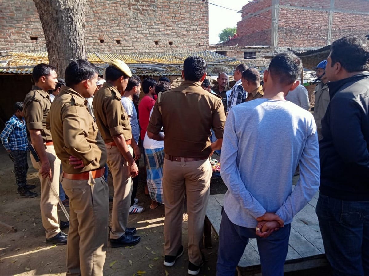 Clash between two sides many injured for play dj dance in fefana ballia