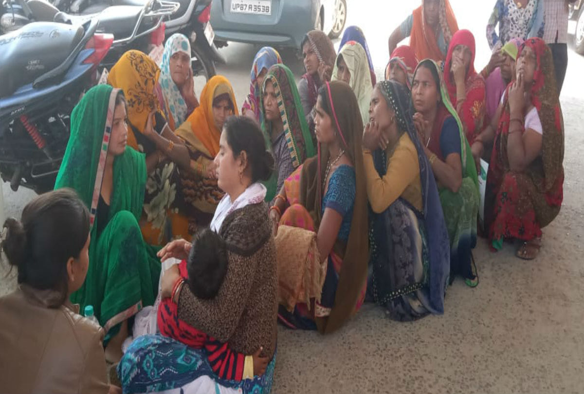 Up Police Sub Inspector Dies In Accident Officers Give Tribute