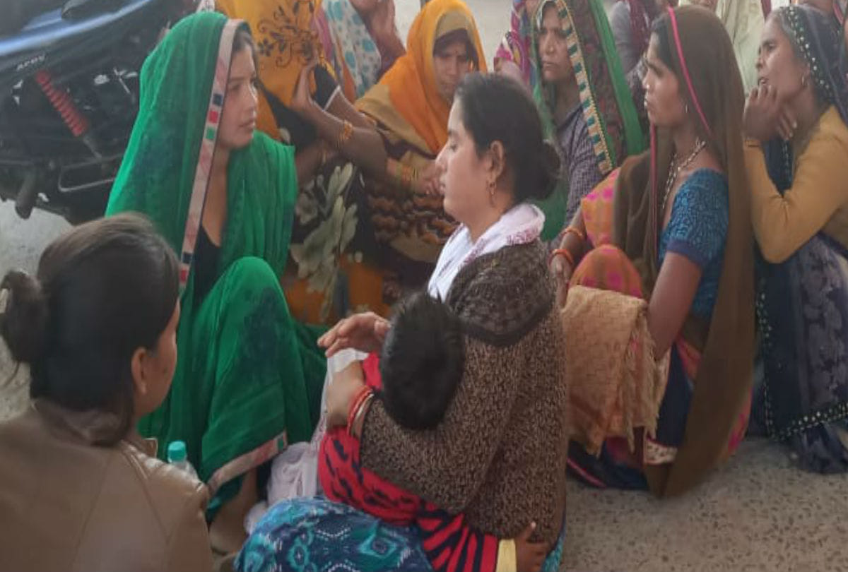 Up Police Sub Inspector Dies In Accident Officers Give Tribute