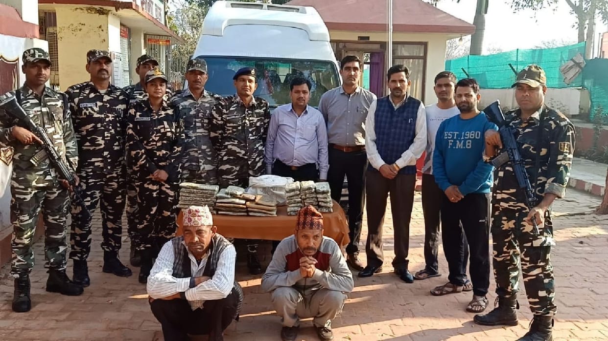 Two arrested with 31 kg hashish, bus seized