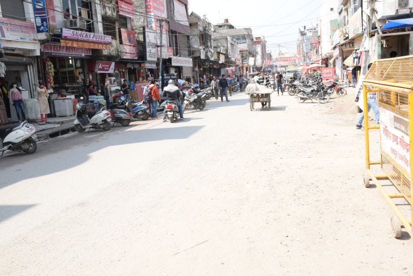 After Holi No Hussle in Road