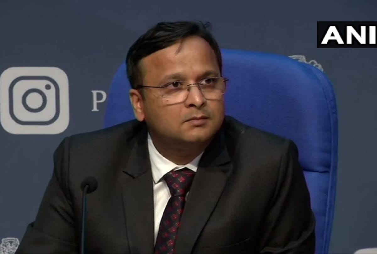 Union Health Ministry said It may take 2 years for the global pandemic corona vaccine to be made