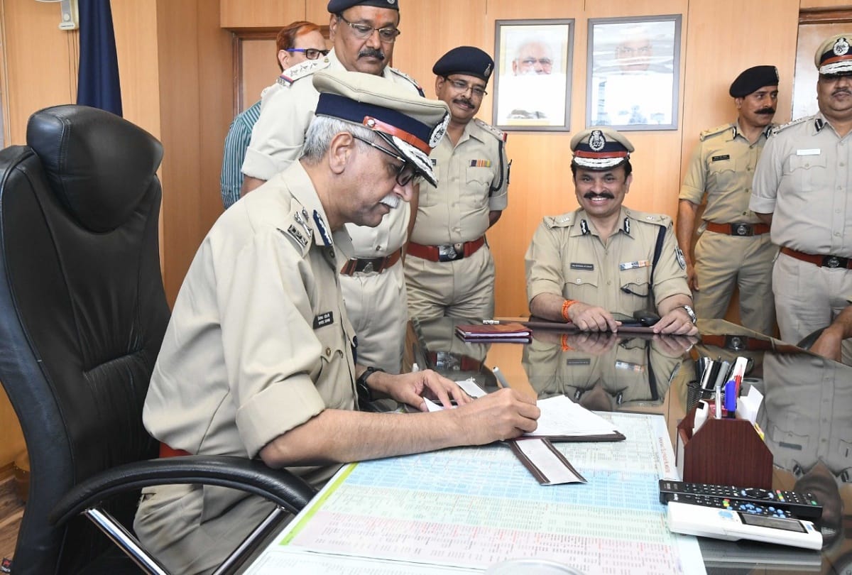 Vivek Johri takes charge as Madhya Pradesh DGP