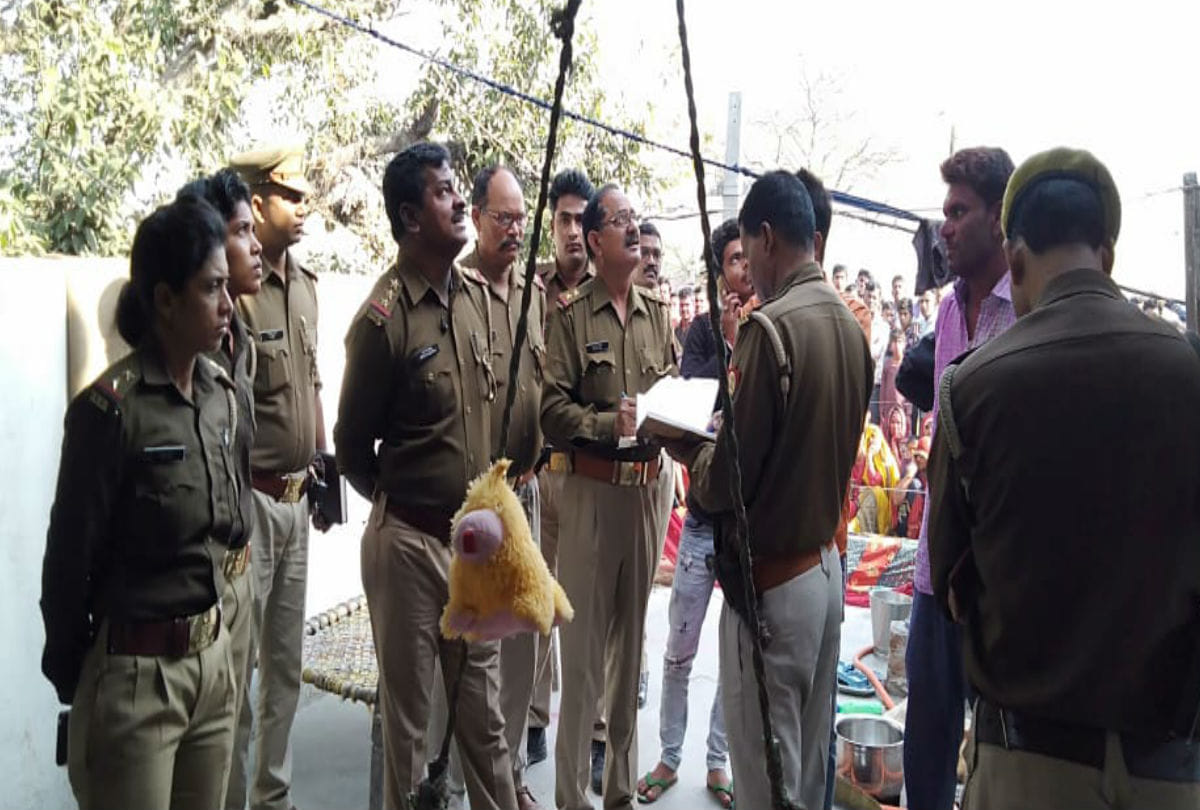 Wife Brutally Murdered By Husband In Jasrana Police Station Crime News
