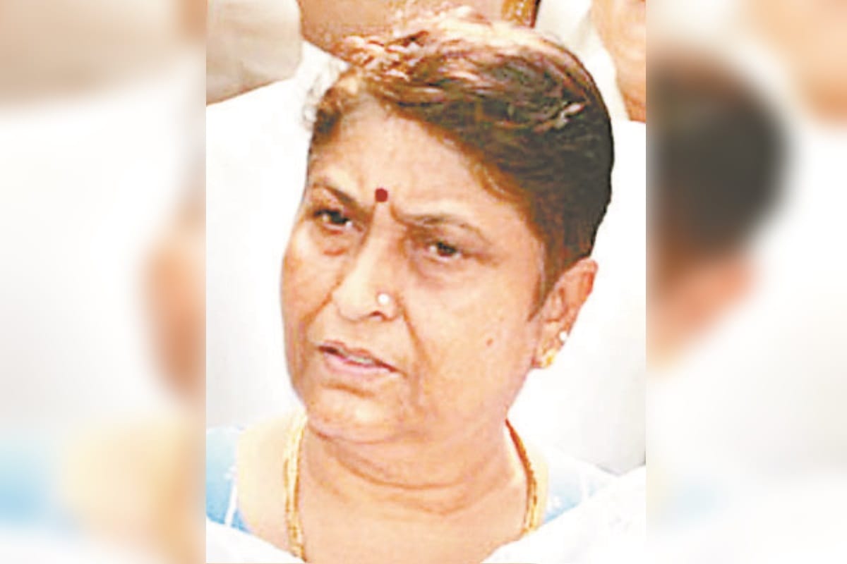 SP leader shashi bala says CM Yogi  go to UNO against Supreme Court