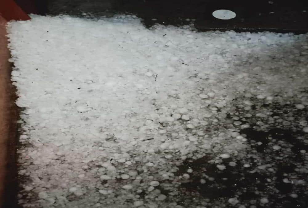 heavy hail storm in dehradun, kids make snow man