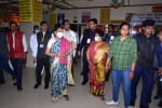 बहराइच में मेडिकल कालेज के महिला विंग का निरीक्षण करतीं राज्यपाल आनंदीबेन पटेल।