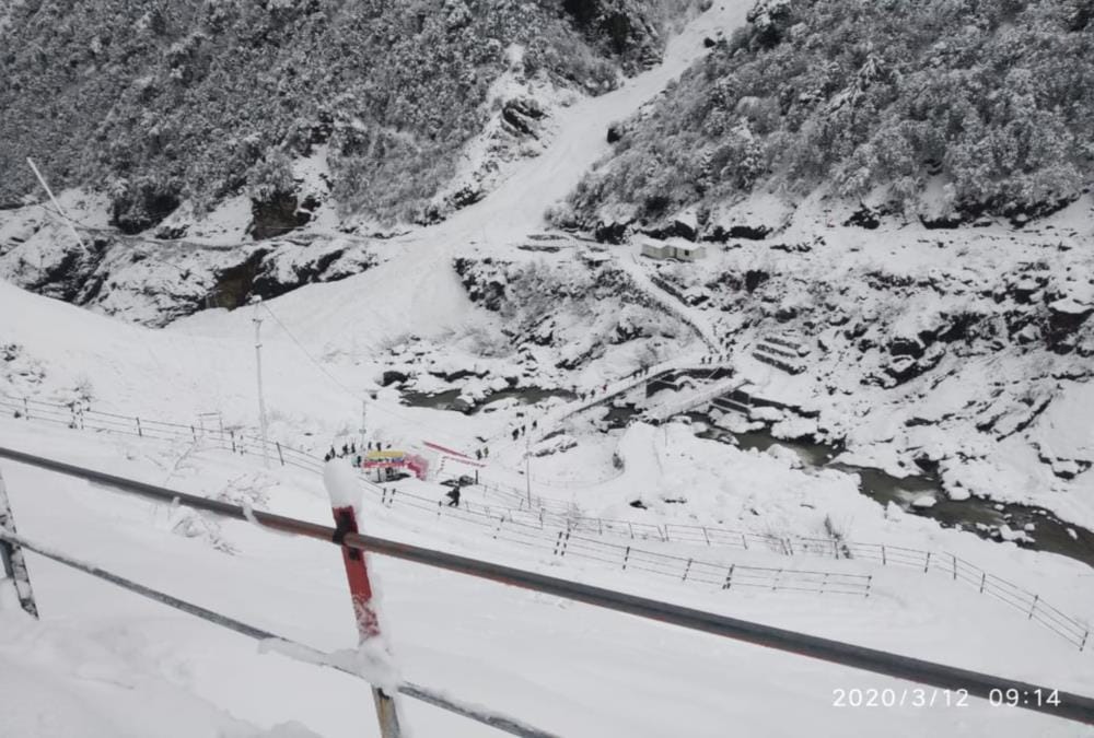 Snow Thick Blanket in Kedarnath Dham, team returned, Exclusive photos
