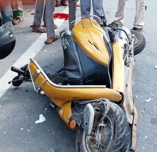 Hathras: High speed roadways bus collides with female students riding scooty, two dead, one in critical condition