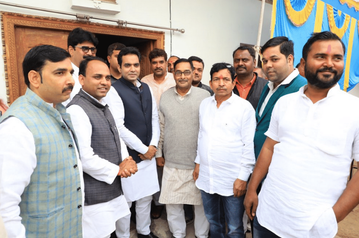 Defnce minister rajnath singh son bjp mla pankaj singh in chakia chandauli