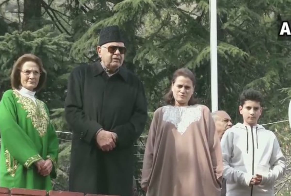 Farooq Abdullah News In hindi: Jammu And Kashmir Govt issues orders revoking detention