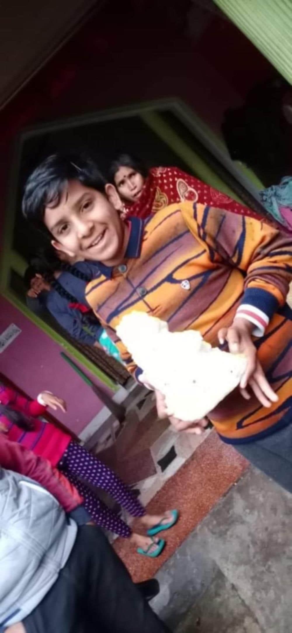 heavy hail storm in dehradun, kids make snow man