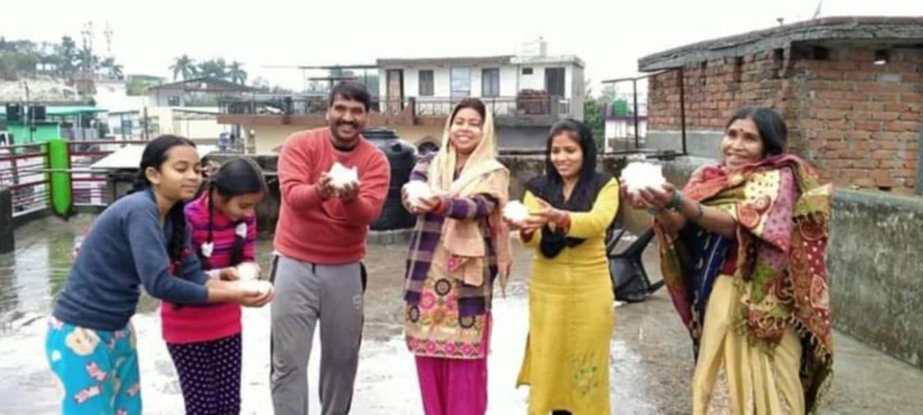 heavy hail storm in dehradun, kids make snow man
