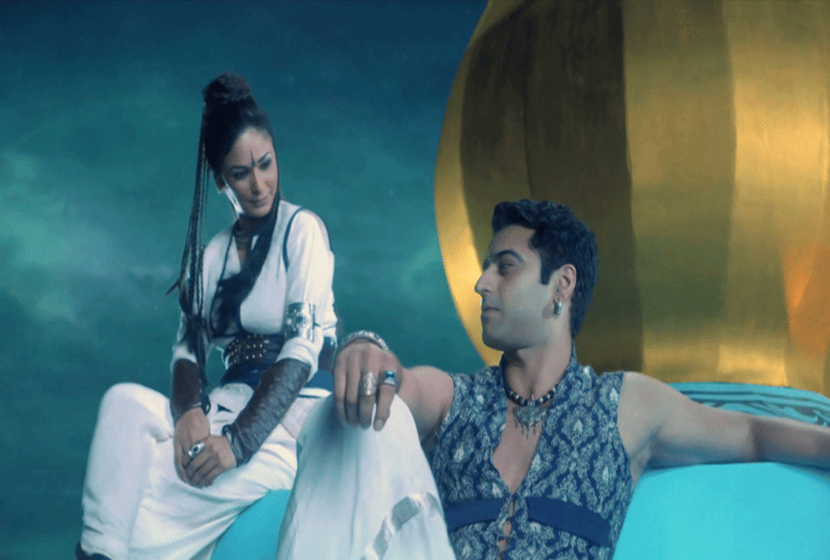 Television Actor Harshad Arora Dating his Onscreen Mother Aparna Kumar From The Serial Mayavi Maling