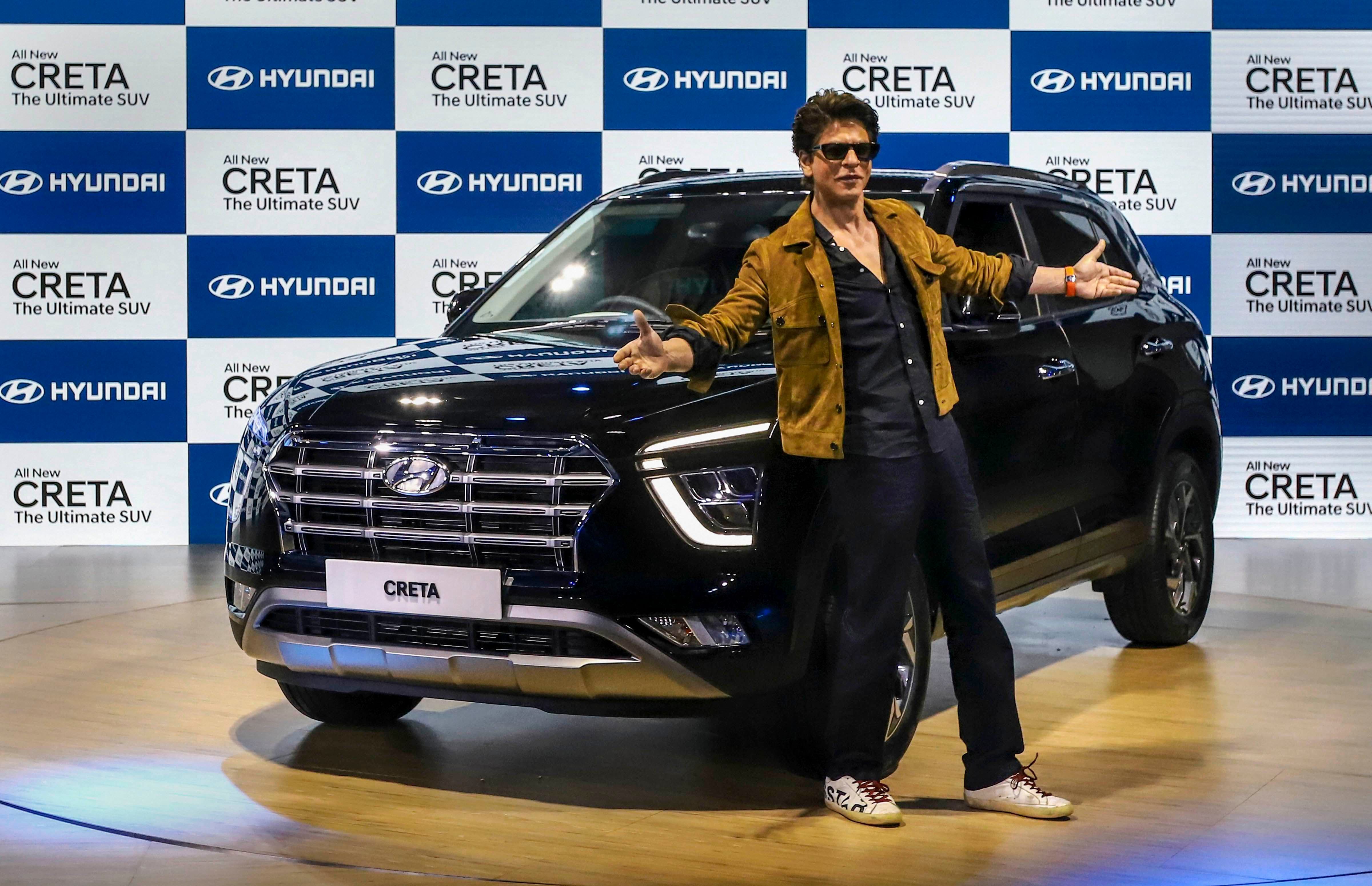 Best fuel efficient luxury petrol SUV comes with automatic gearbox gives decent mileage