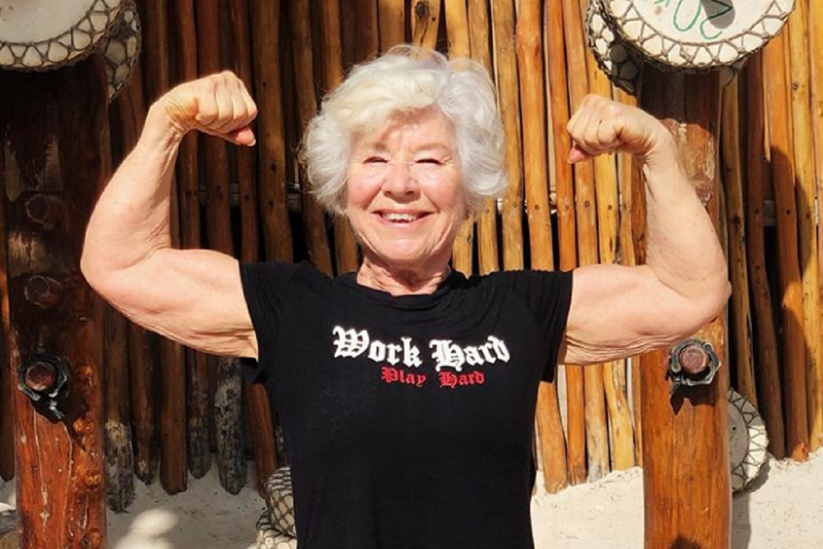 73 years old female Body builder Joan MacDonald became star on Social Media