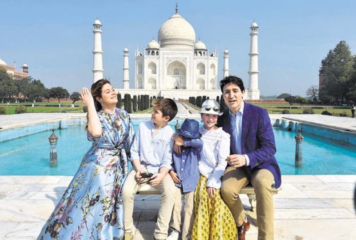 Canada Prime Minister Justin Trudeau Wife CoronaVirus sophie trudeau