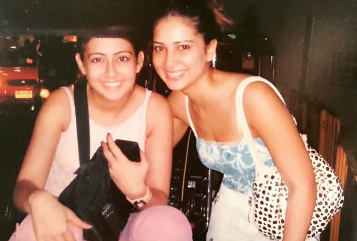 Coronavirus Kim Sharma Corona Beer instagram post with Preeti Jhangiani