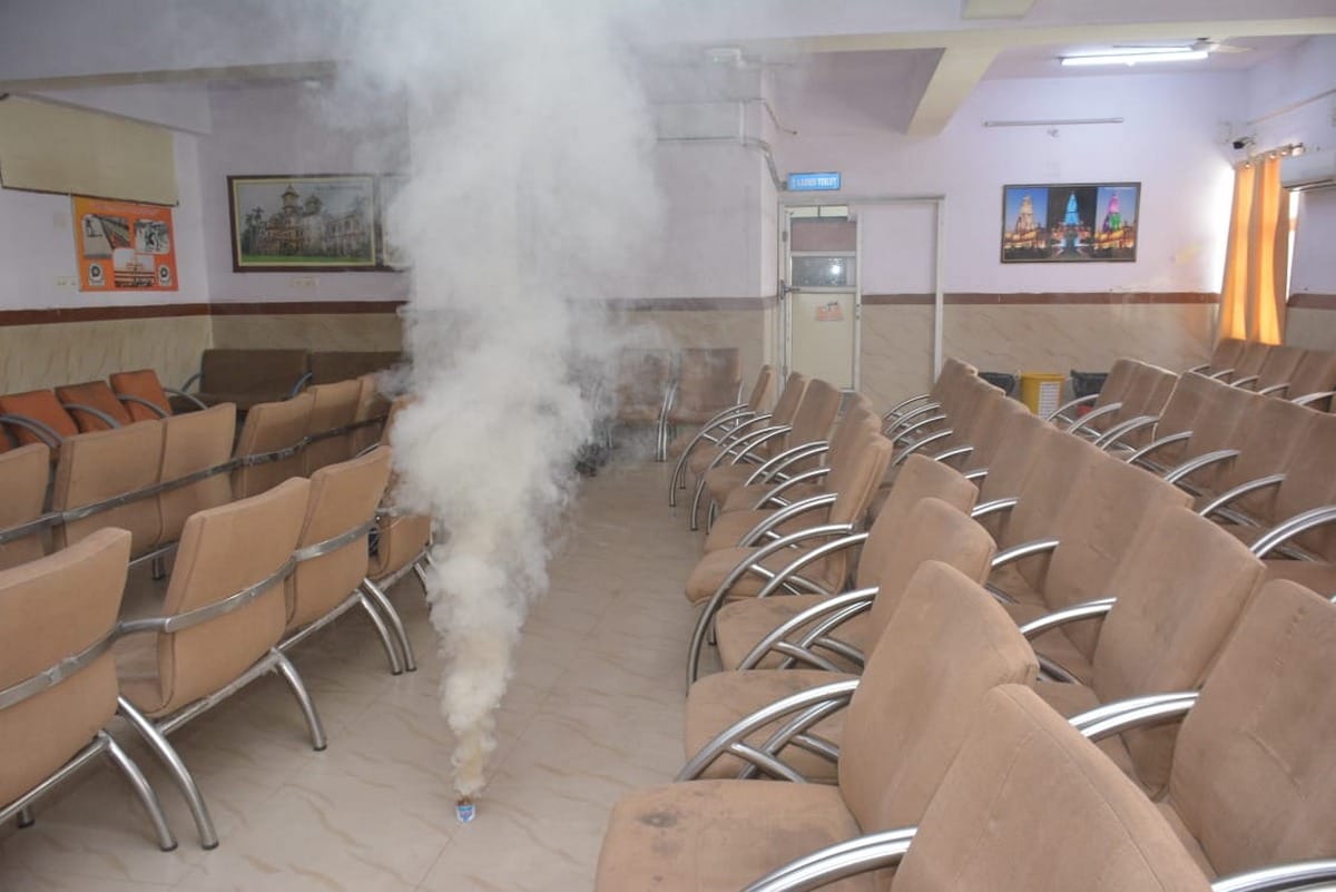 Passenger hall evacuated at Cantt and Manduadih railway station, fumigation occurred
