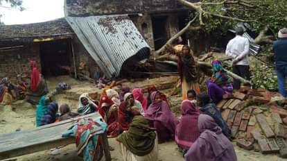 Many people died by lightning house collapse heavy rain tree fall in purvanchal dist
