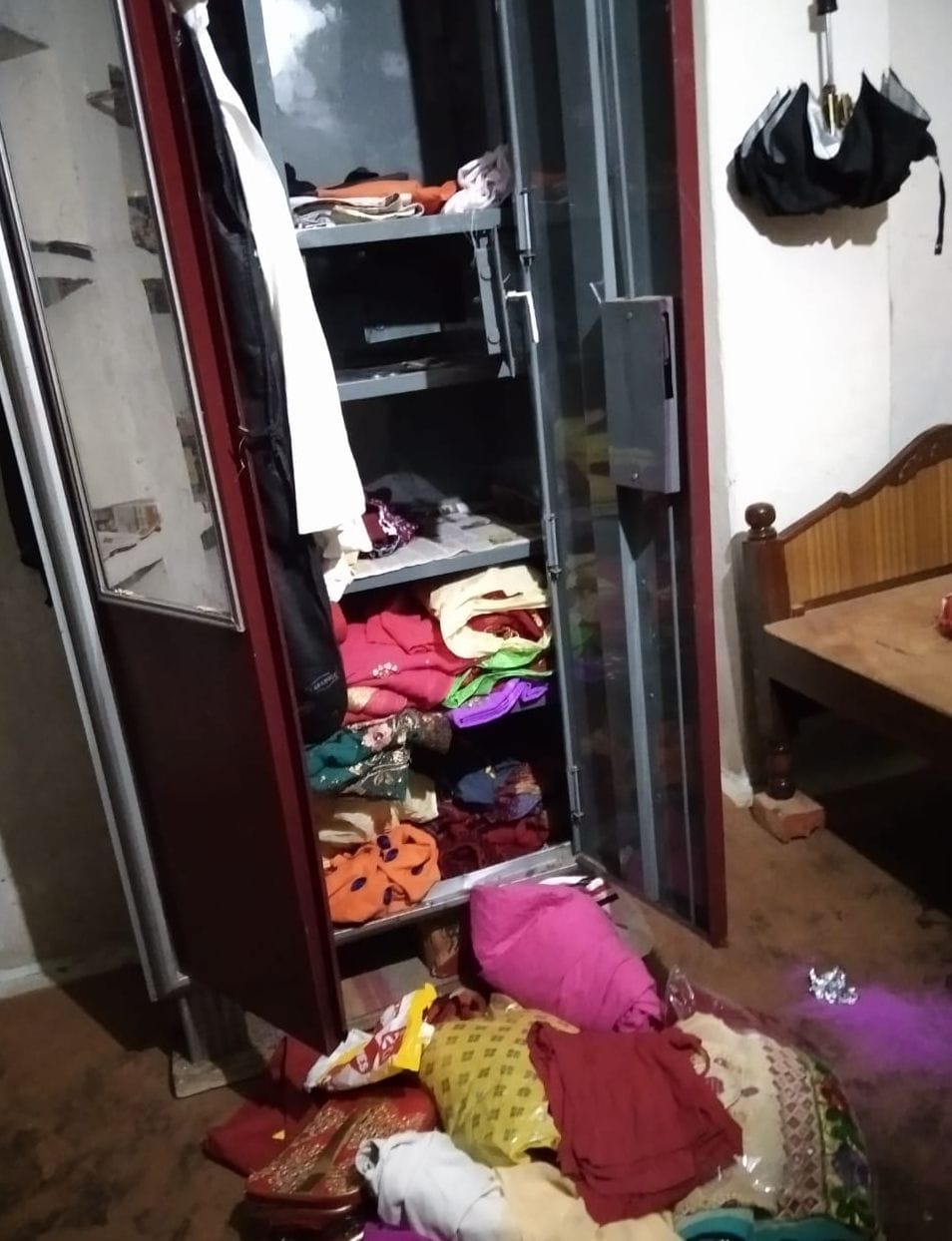 neighbour theft cash and jewlery
