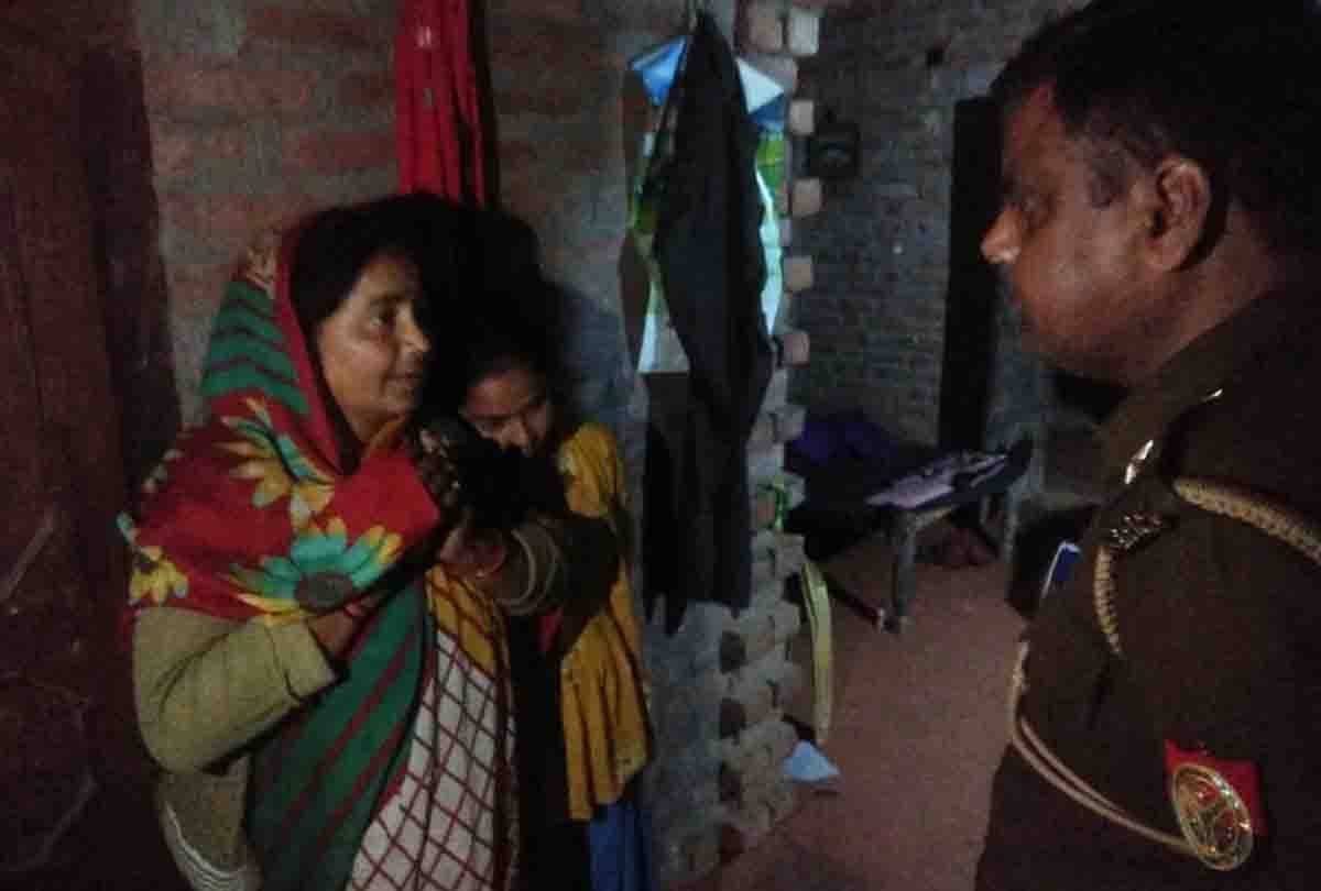 Suspicious death of a woman, family threw dead body in Sengur river