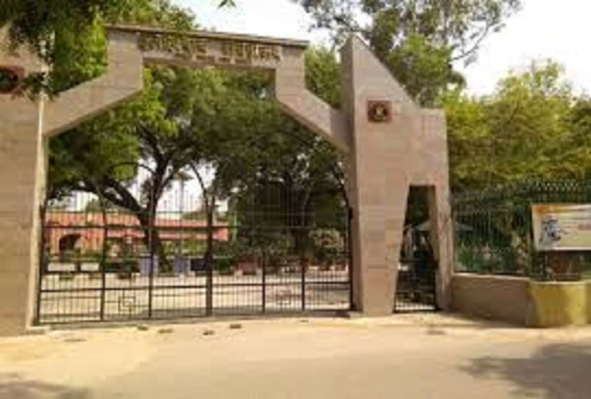 Alert in Allahabad Museum on Corona virus, ban on biometric attendance
